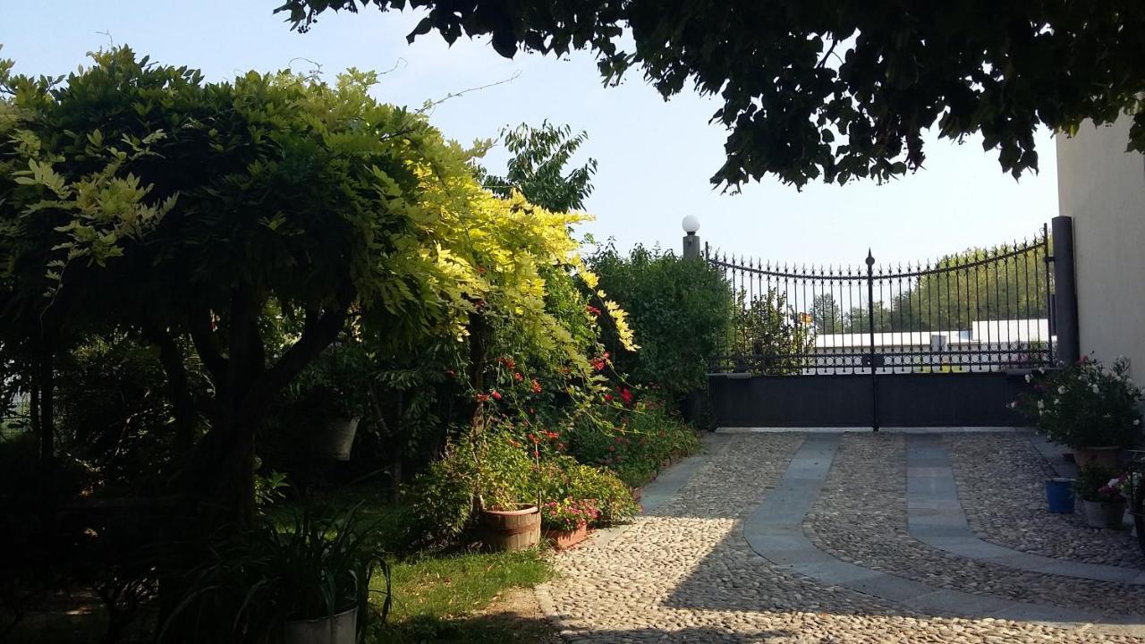 Il Germano Reale Bed & Breakfast Alba  Luaran gambar