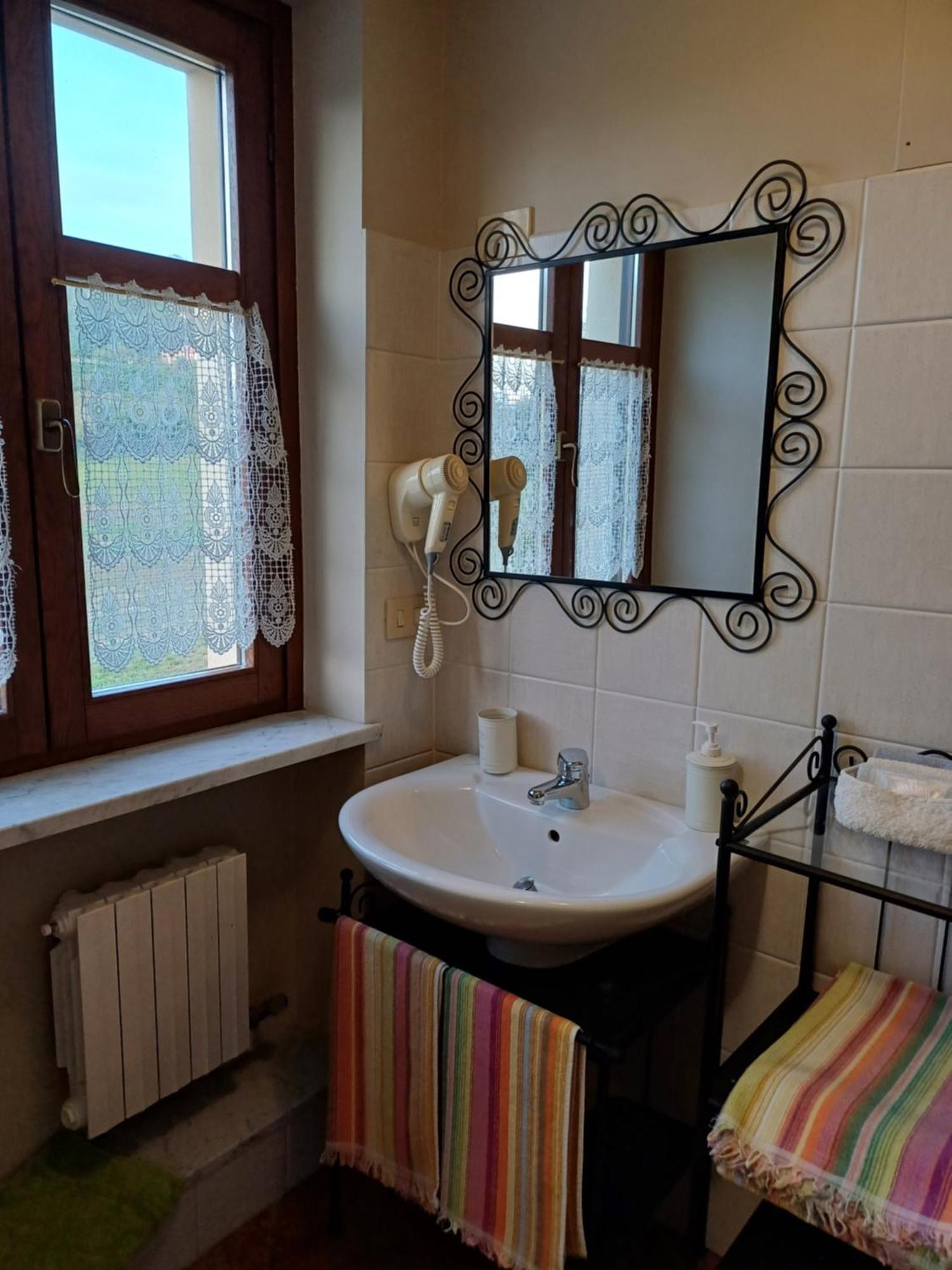 Il Germano Reale Bed & Breakfast Alba  Bilik gambar
